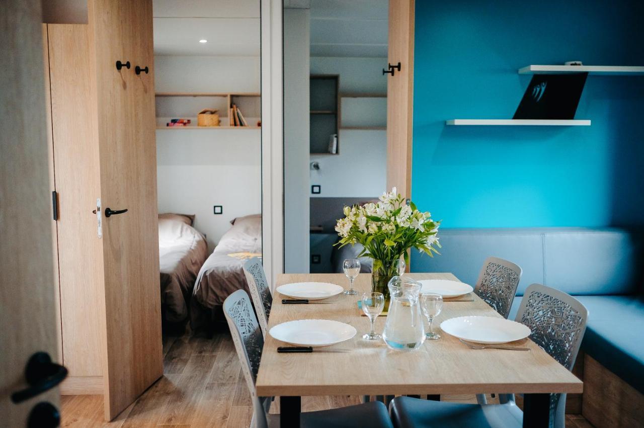 Mobil Home Xxl 4 Chambres - Camping L'Evasion Martignac  Dış mekan fotoğraf
